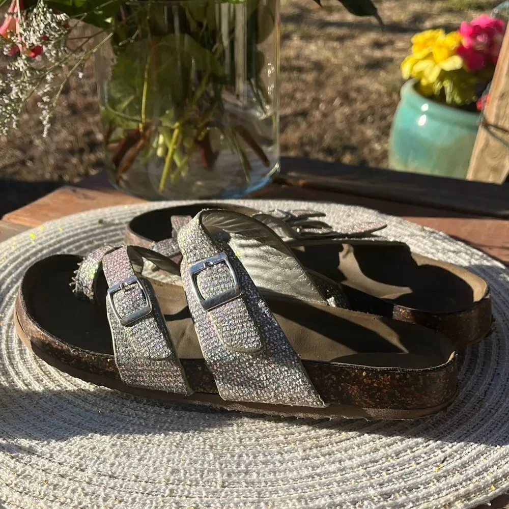 🔥 4/$25 GIRLS SILVER METALLIC PLATFORM SANDALS CRISS CROSS STRAPS SLIDES, 4